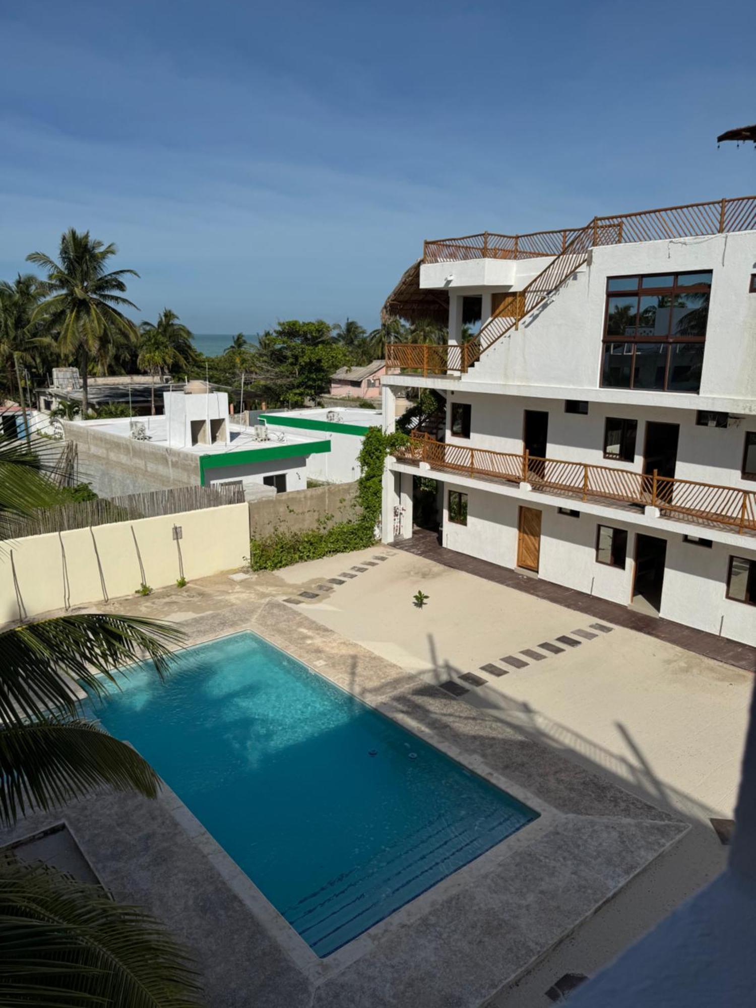 Mexhe Hotel El Cuyo Exteriör bild
